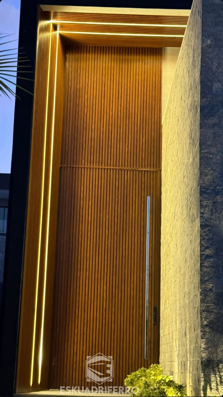 Porta de alumínio com design contemporâneo